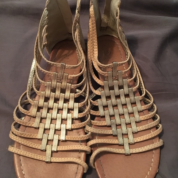 Cute Sandals - Picture 1 of 6